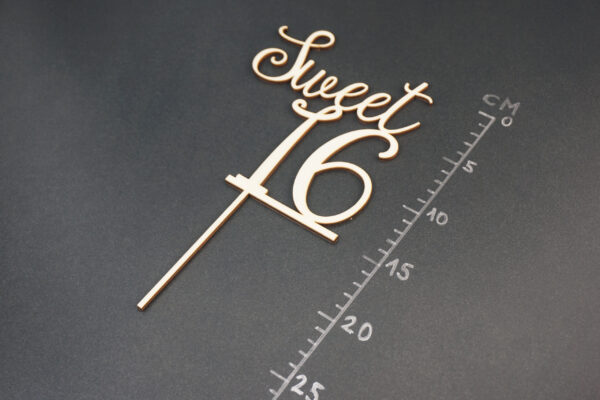 Caketopper "sweet 16" Maße 2