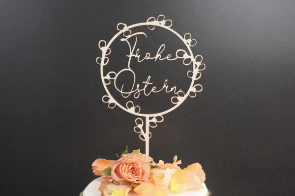 Caketopper "Frohe Ostern" im Palmkätzchen-Ring und Deko
