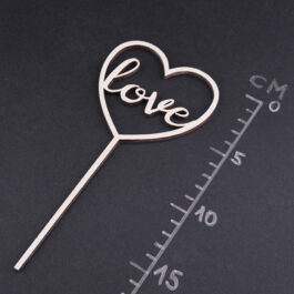 Stecker "Love" im Herzen Maße 1